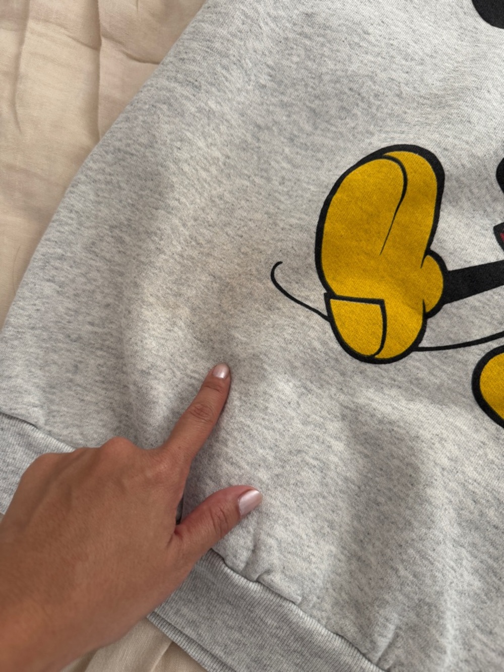 Vintage Disney Mickey Sweatshirt Sleeves Cut - Picture 5 of 7